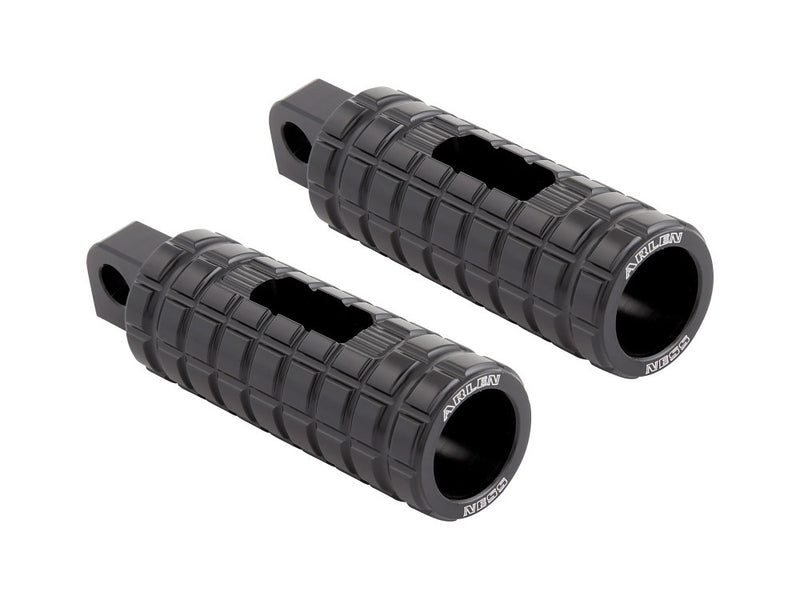 SpeedLiner Footpegs - Black. Fits Softail 2018up Rear Passenger