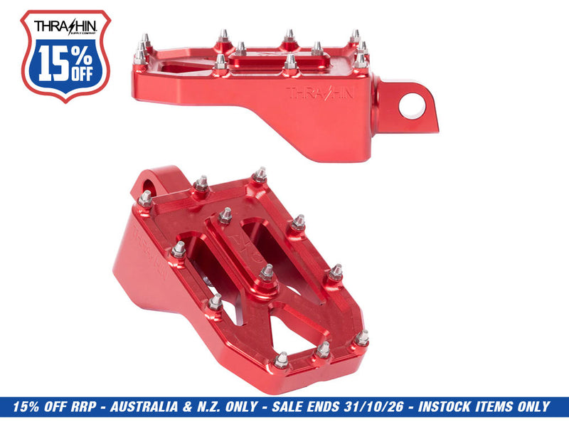 Aggressor Footpegs - Red.